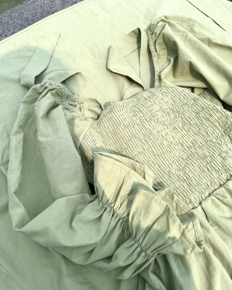 MICHELLE™ | FRANZÖSISCHES KLEID MIT RÜSCHENÄRMELN